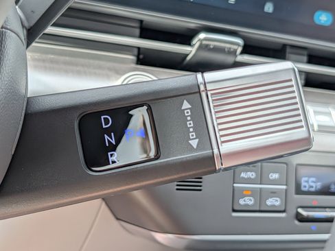 New 2026 Hyundai Kona SEL Premium AWD/4WD image 13