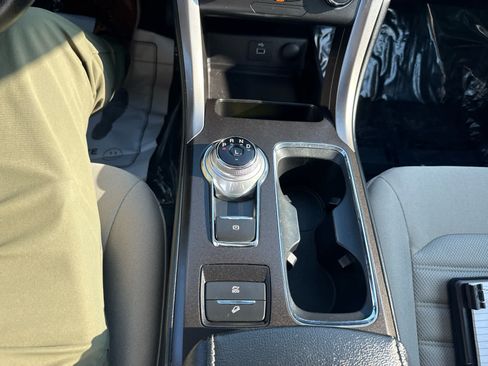 Used 2018 Ford Fusion S FWD image 22