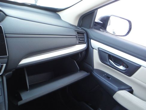 Used 2018 Honda CR-V LX image 27