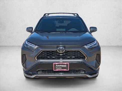 New 2025 Toyota RAV4 SE image 6