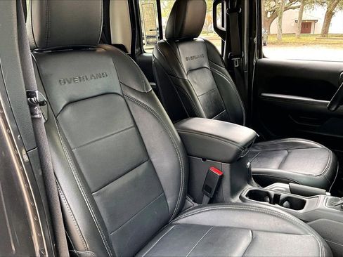 Used 2022 Jeep Gladiator Overland w/ Popular Equipment Package image 26