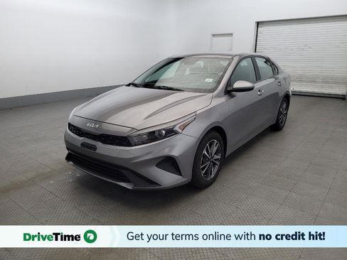 Used 2023 Kia Forte LXS image 1