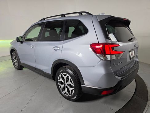 Certified 2023 Subaru Forester Premium AWD/4WD image 3