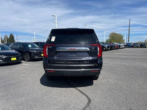Used 2024 GMC Yukon XL SLT w/ SLT Luxury Package AWD/4WD image 2