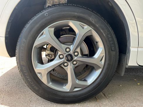 Used 2023 Ford Escape ST-Line image 30