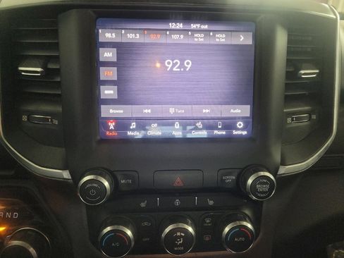 Used 2019 RAM 1500 Big Horn image 25