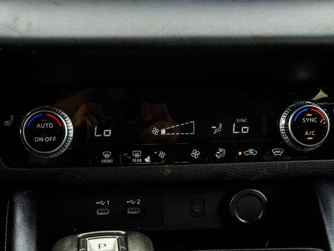 Used 2025 Mitsubishi Outlander SE AWD/4WD image 25