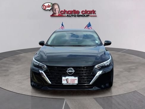 Used 2024 Nissan Sentra SV FWD image 8
