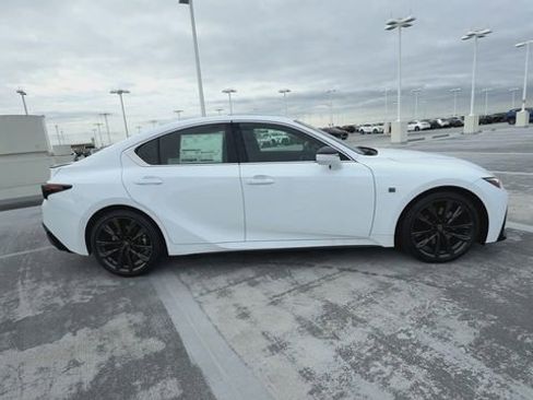 Used 2025 Lexus IS 350 F Sport image 9