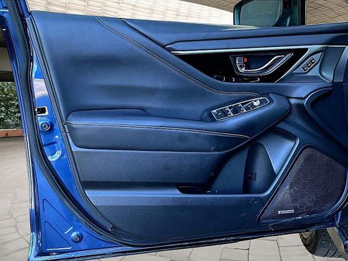 Used 2020 Subaru Outback Limited image 17