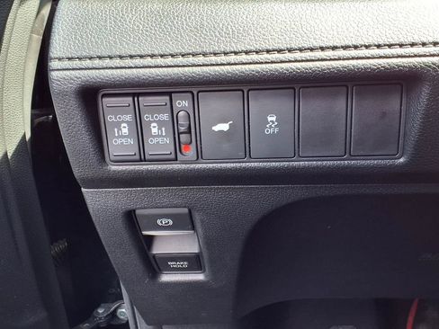 Used 2025 Honda Odyssey Sport-L image 19
