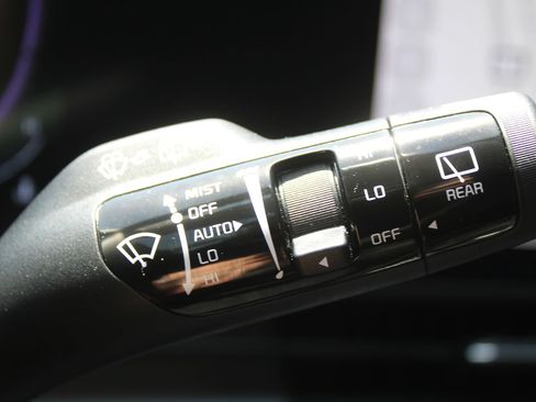 Certified 2024 Kia Sportage EX FWD image 31