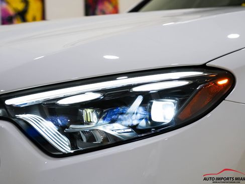 Used 2024 Mercedes-Benz GLC 43 AMG 4MATIC image 33