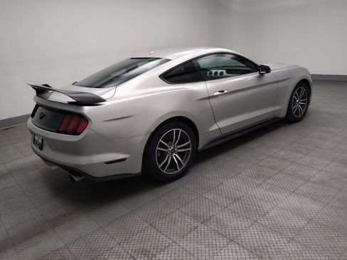 Used 2017 Ford Mustang Premium image 10