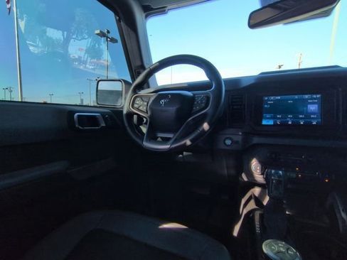 Used 2022 Ford Bronco Black Diamond image 7