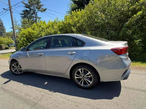 Used 2023 Kia Forte LXS FWD image 10