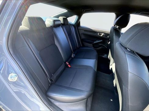 Used 2023 Honda Civic Sport image 19