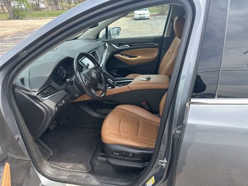 Used 2018 Buick Enclave Premium w/ LPO, Cargo Package image 18