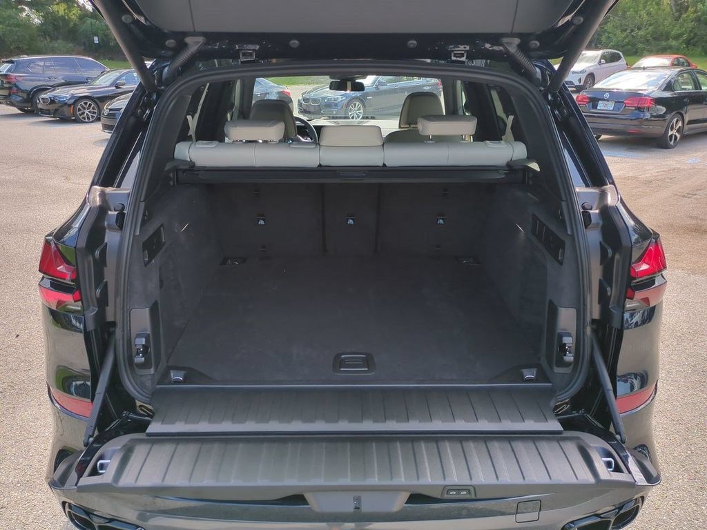 New 2026 BMW X5 M60i AWD/4WD image 13