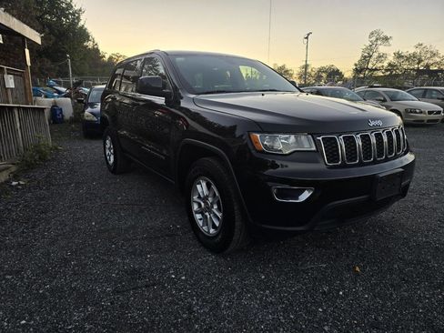 Used 2018 Jeep Grand Cherokee Laredo image 9