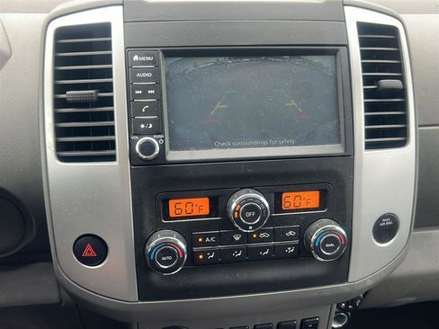 Used 2021 Nissan Frontier SV AWD/4WD image 13