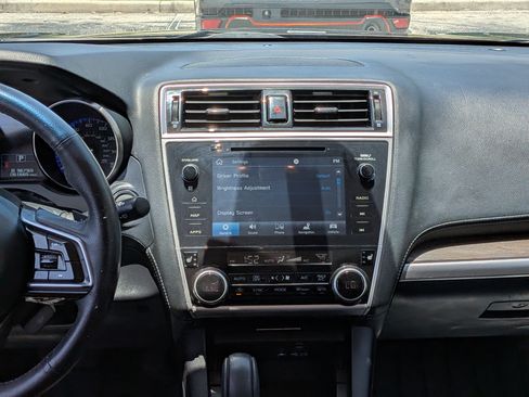 Used 2019 Subaru Outback 3.6R Touring w/ Popular Package #3A AWD/4WD image 20