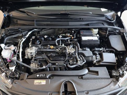 Used 2025 Toyota Corolla LE FWD image 16