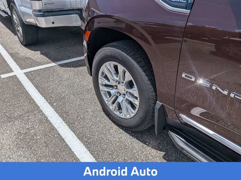 Used 2023 GMC Yukon Denali AWD/4WD image 6