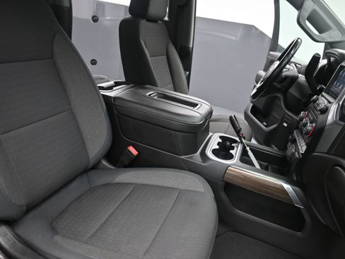 Used 2019 Chevrolet Silverado 1500 LT Trail Boss AWD/4WD image 37