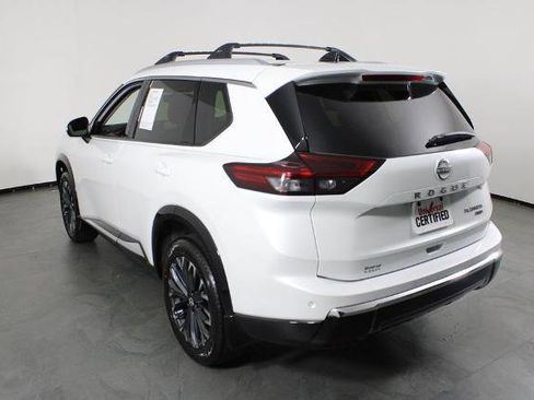 Certified 2026 Nissan Rogue Platinum w/ Platinum Premium Package AWD/4WD image 4