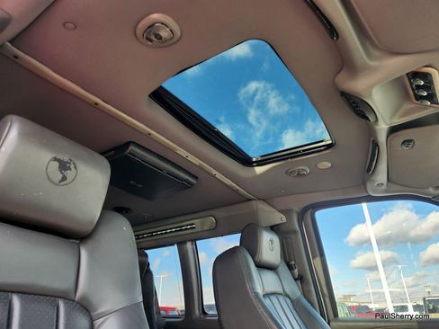 Used 2013 GMC Savana 2500 image 5
