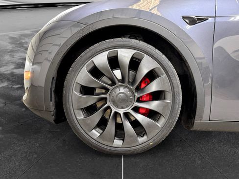 Used 2023 Tesla Model Y Performance AWD/4WD image 30