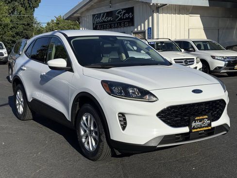 Used 2020 Ford Escape SE AWD/4WD image 6