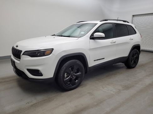 Used 2021 Jeep Cherokee Latitude Plus image 2