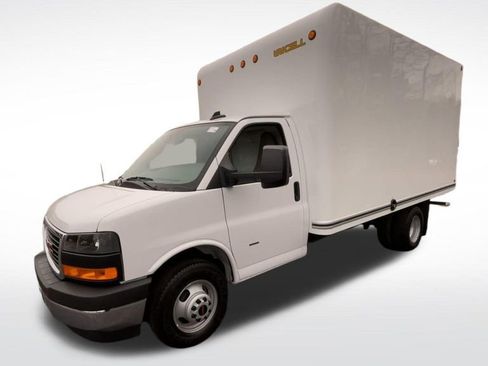 New 2025 GMC Savana 3500 w/ Power Convenience Package image 5