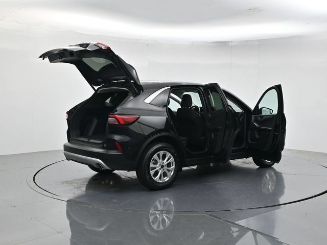 Certified 2024 Ford Escape Active AWD/4WD image 52