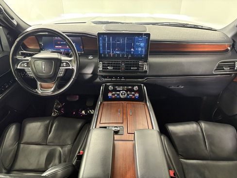 Used 2023 Lincoln Navigator Reserve image 43