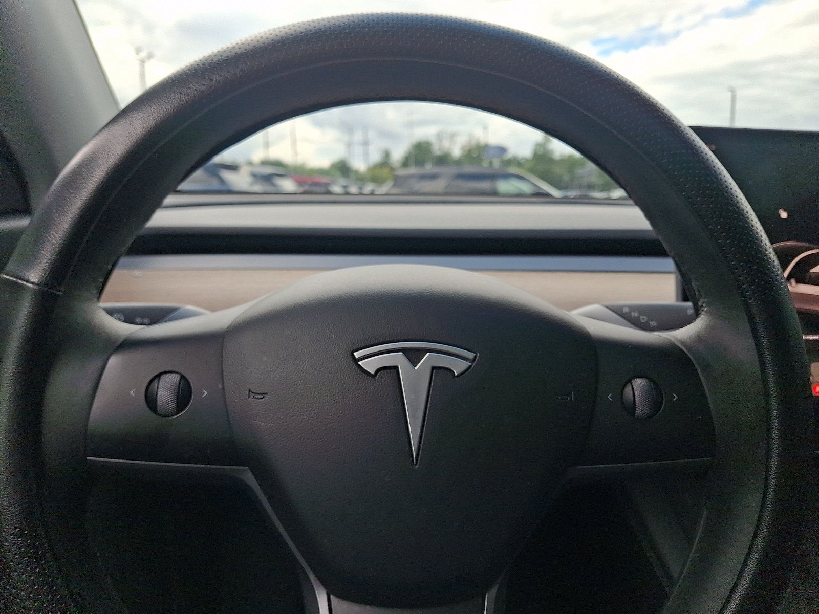 Used 2022 Tesla Model Y Long Range AWD/4WD image 20