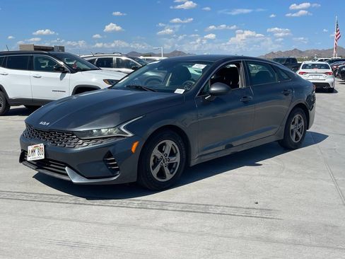 Used 2022 Kia K5 LXS FWD image 2