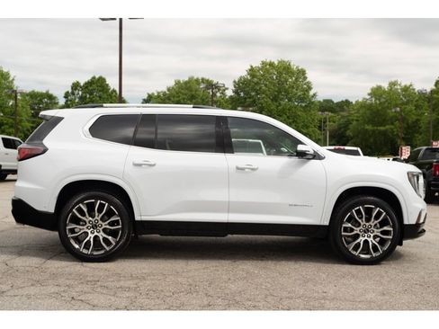 New 2026 GMC Acadia Denali Ultimate FWD image 9