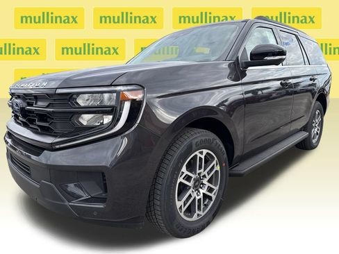New 2026 Ford Expedition Active RWD image 17