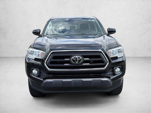 Certified 2023 Toyota Tacoma SR5 AWD/4WD image 2