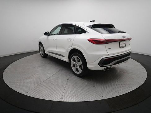 Used 2025 Audi Q5 Premium Plus w/ Premium Plus image 12