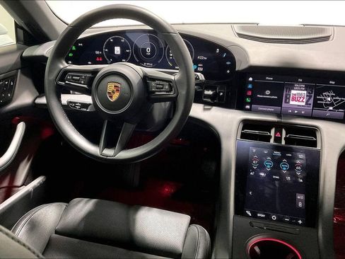 Used 2022 Porsche Taycan 4 Cross Turismo image 7