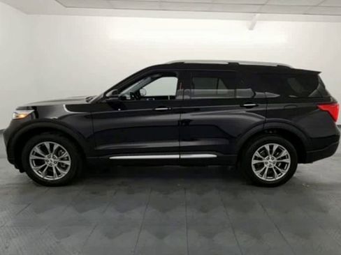 Used 2022 Ford Explorer Limited w/ Equipment Group 301A image 5