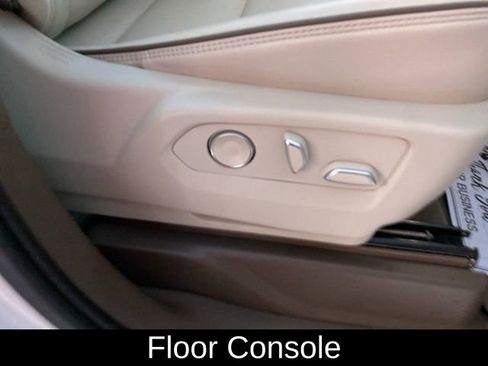 Used 2024 GMC Yukon Denali image 23