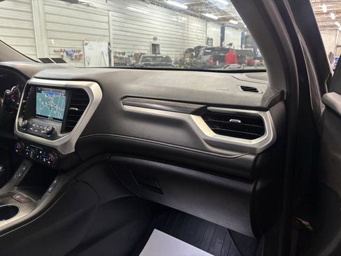 Used 2019 GMC Acadia SLT image 28