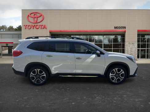 Used 2023 Subaru Ascent Touring AWD/4WD image 4