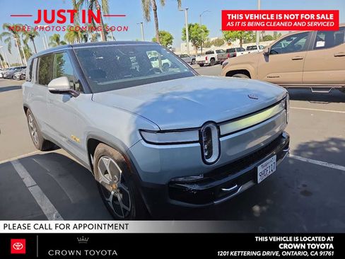Used 2023 Rivian R1S Adventure Quad AWD/4WD image 3