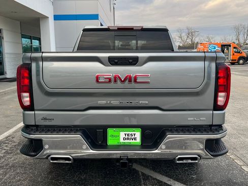New 2026 GMC Sierra 1500 SLE image 9